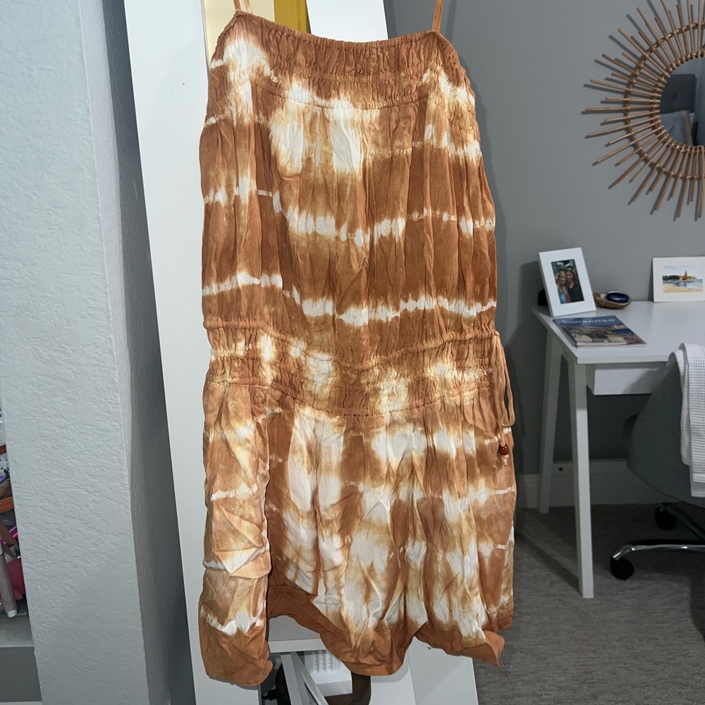 Mustard seed strapless burnt orange romper. Perfect for UT gameday!